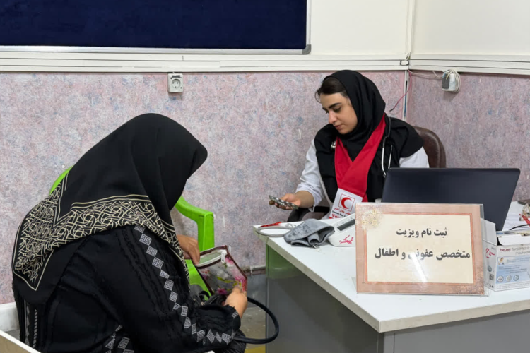 مشارکت پژوهشکده قلب و عروق در نهمین برنامه «نذر خدمت» جمعیت هلال‌احمر استان اصفهان
