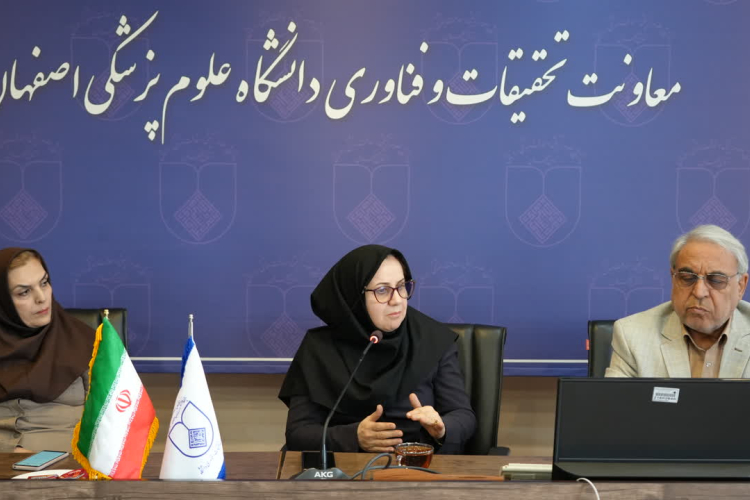 تأثیر فضای مجازی بر کودکان مبتلا به اختلال نقص توجه